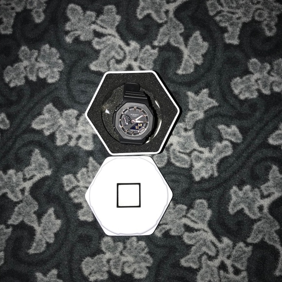G-SHOCK watch - Picture 1 of 3